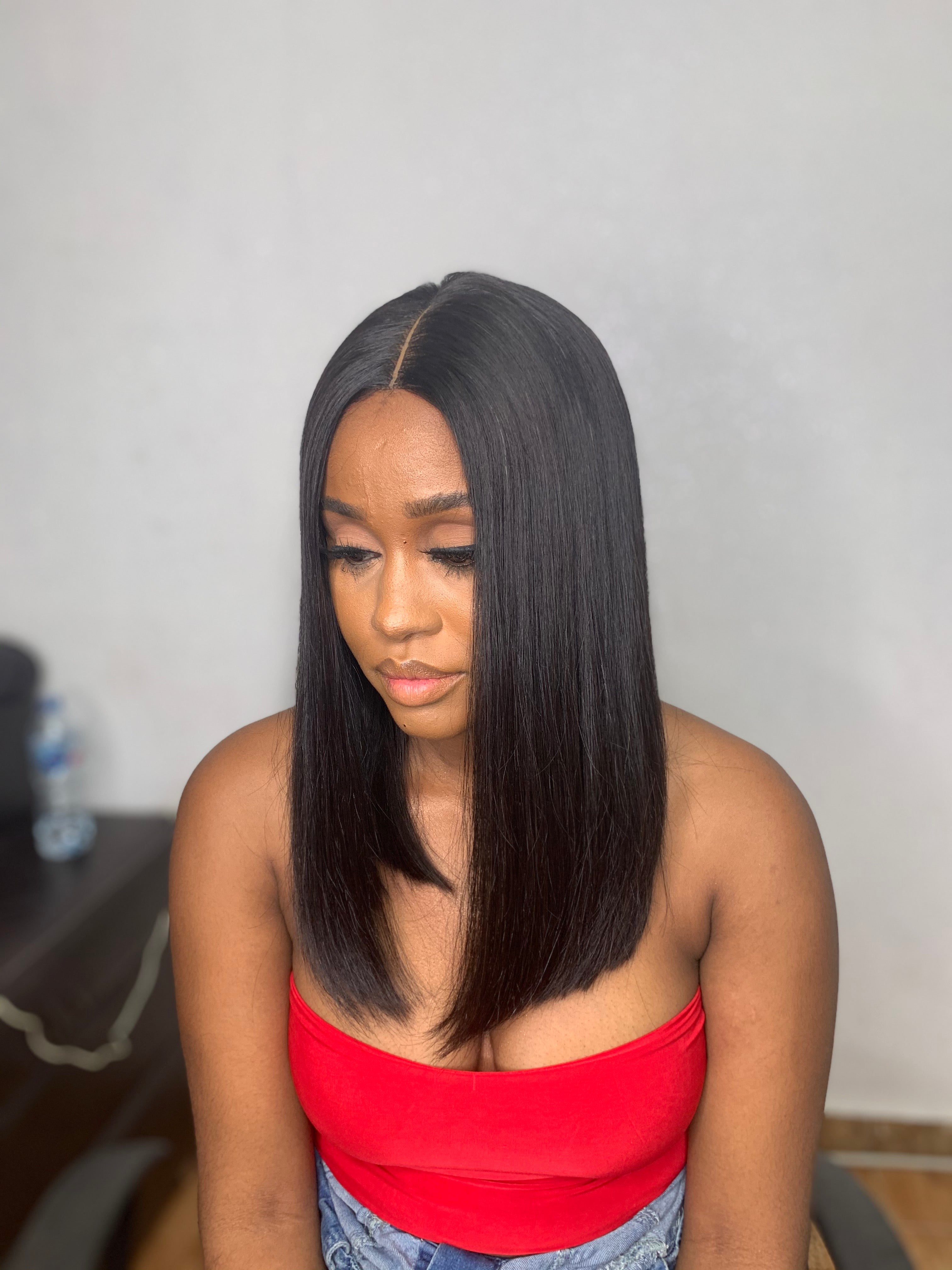 Zefi Super Silky Blunt Cut Straight Wig